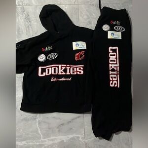 Hoody and sweat pants cookies